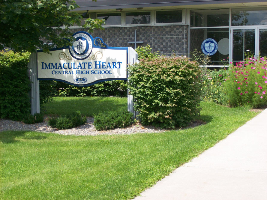 Cơ hội nhận học phí ưu đãi duy nhất cho kỳ mùa xuân 2017 tại trường Immaculate Heart Central High School