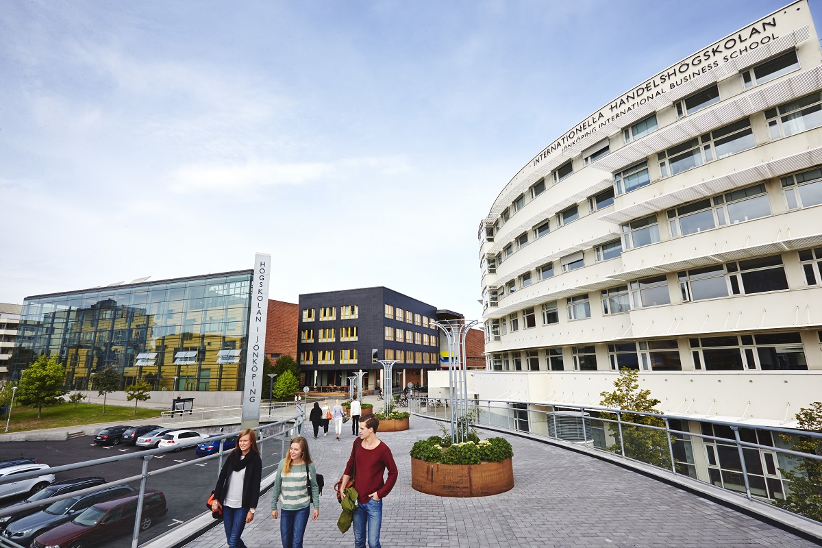 Tự hào Khoa kinh doanh quốc tế Đại học Jonkoping – Thụy Điển