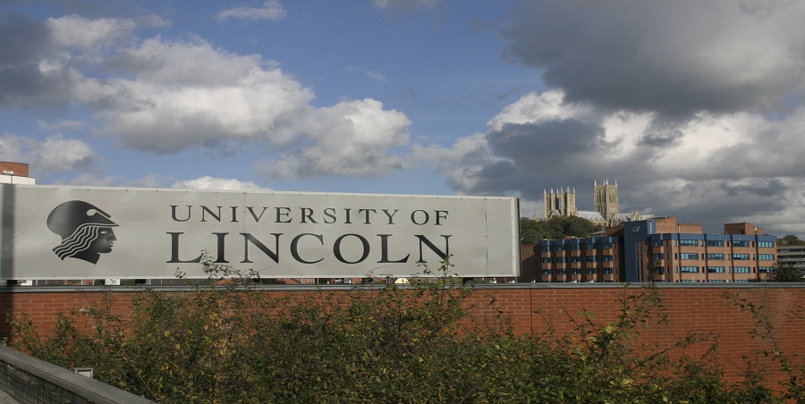 Học bổng Sau Đại học tới 250,000 Bảng Anh của đại học Lincoln