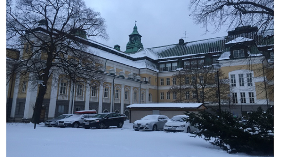 Mùa đông tại Thụy Điển - Tuyết phủ đầy trên đường tới trường